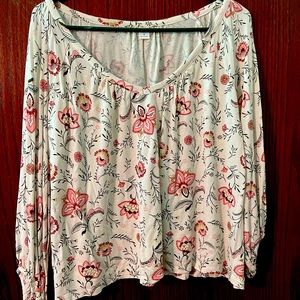 Old navy top, never worn